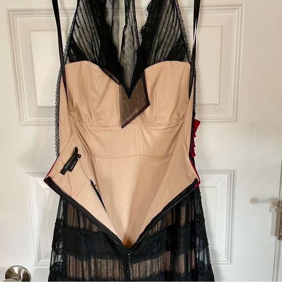 NWT BCBG Floor length red and black tulle gown size 2 - Picture 13 of 13